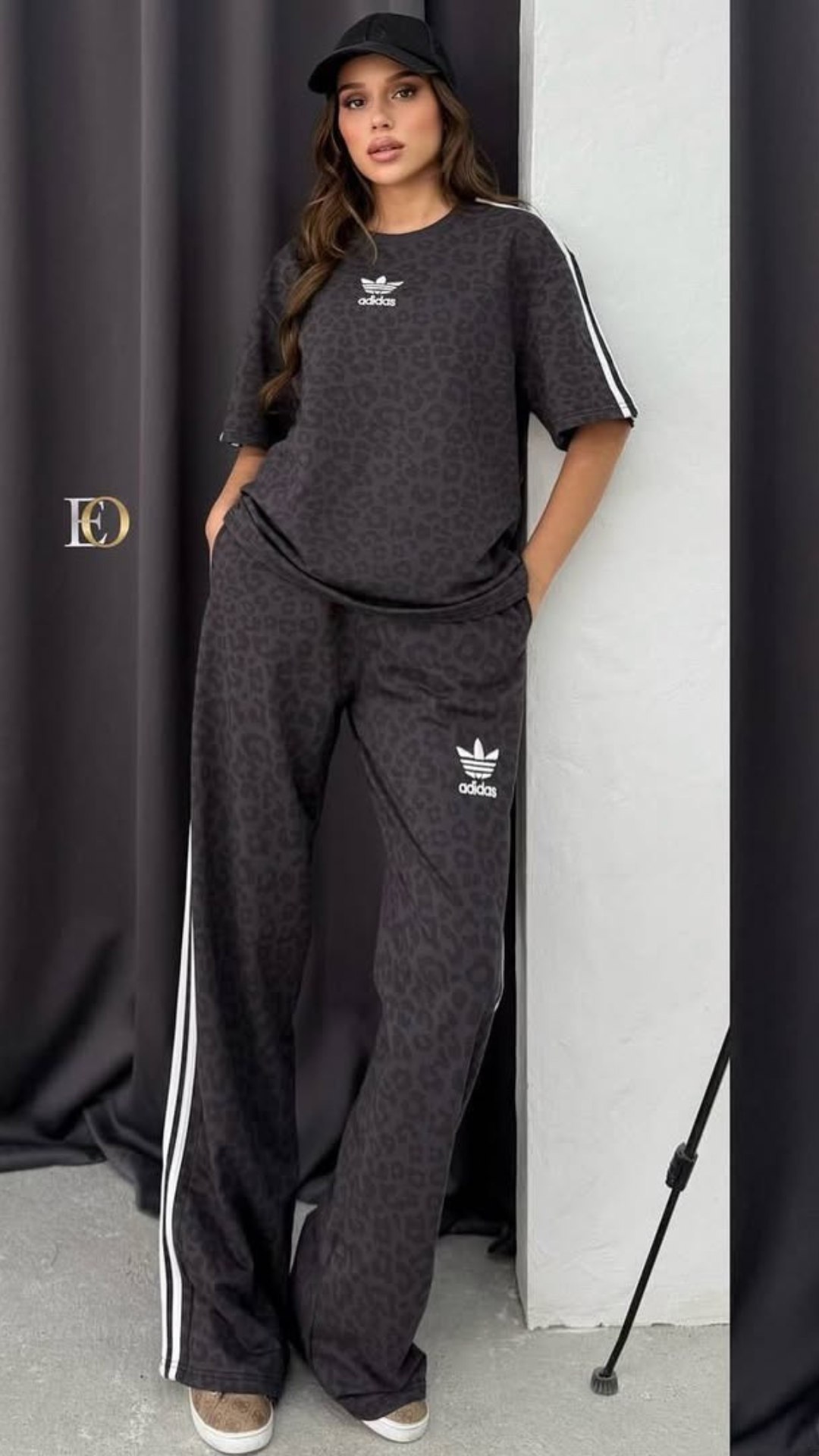 Adidas Originals™ Urban Panther Set – Bold Statement. Iconic Stripes.