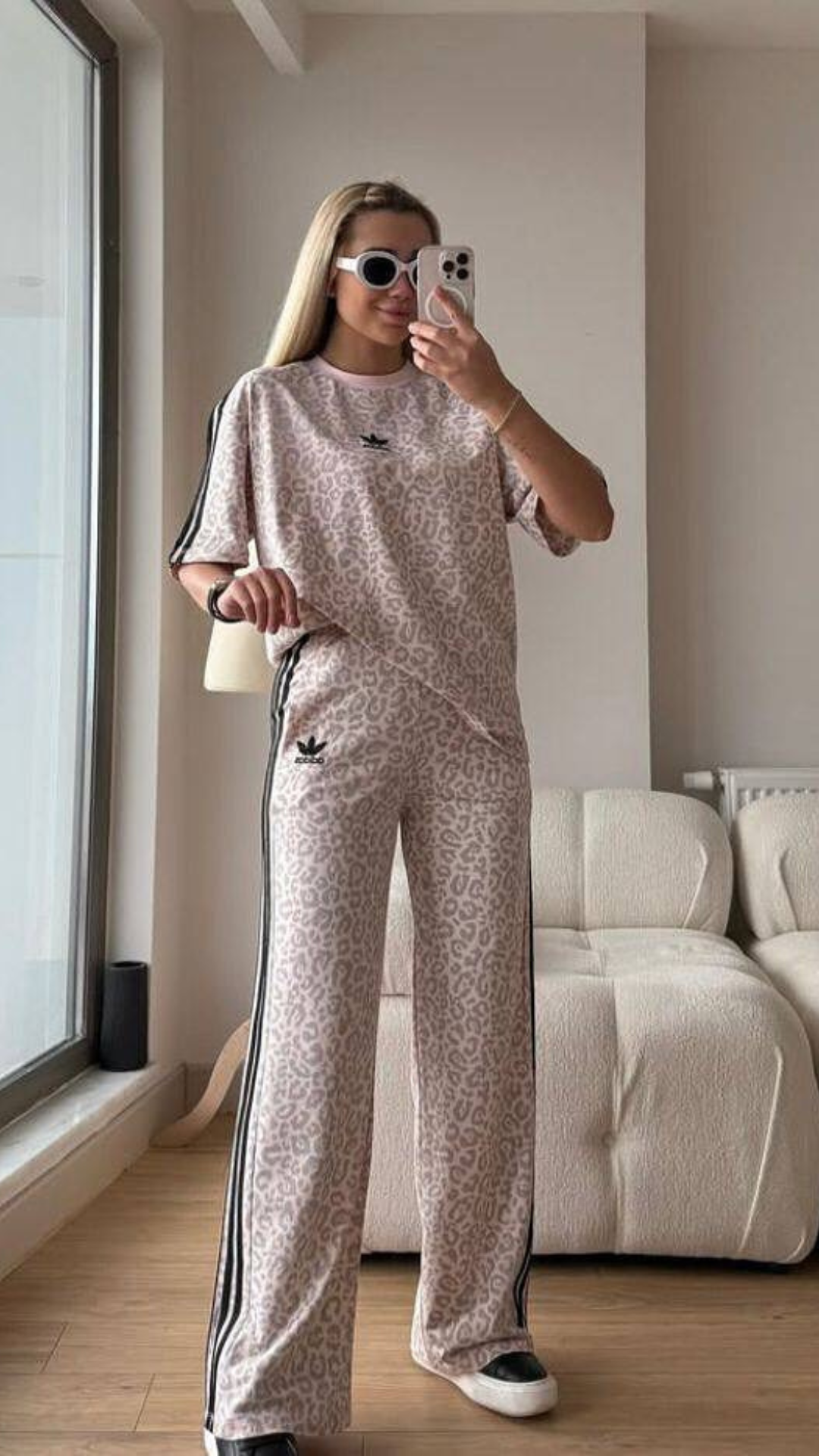 Adidas Originals™ Urban Panther Set – Bold Statement. Iconic Stripes.