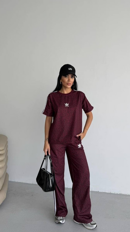 Adidas Originals™ Urban Panther Set – Bold Statement. Iconic Stripes.