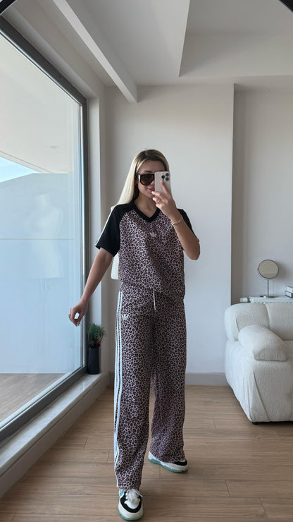 Originals™ Merka Leopard™ Set – Sporty chic with an urban edge
