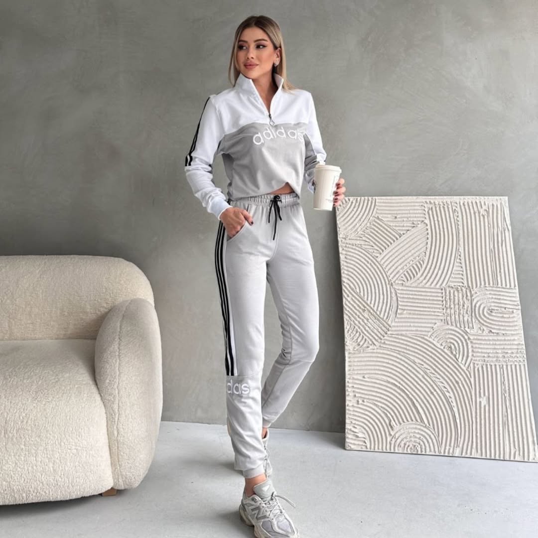 Adidas Originals™ Colourblock – Bold. Sporty. Iconic. 