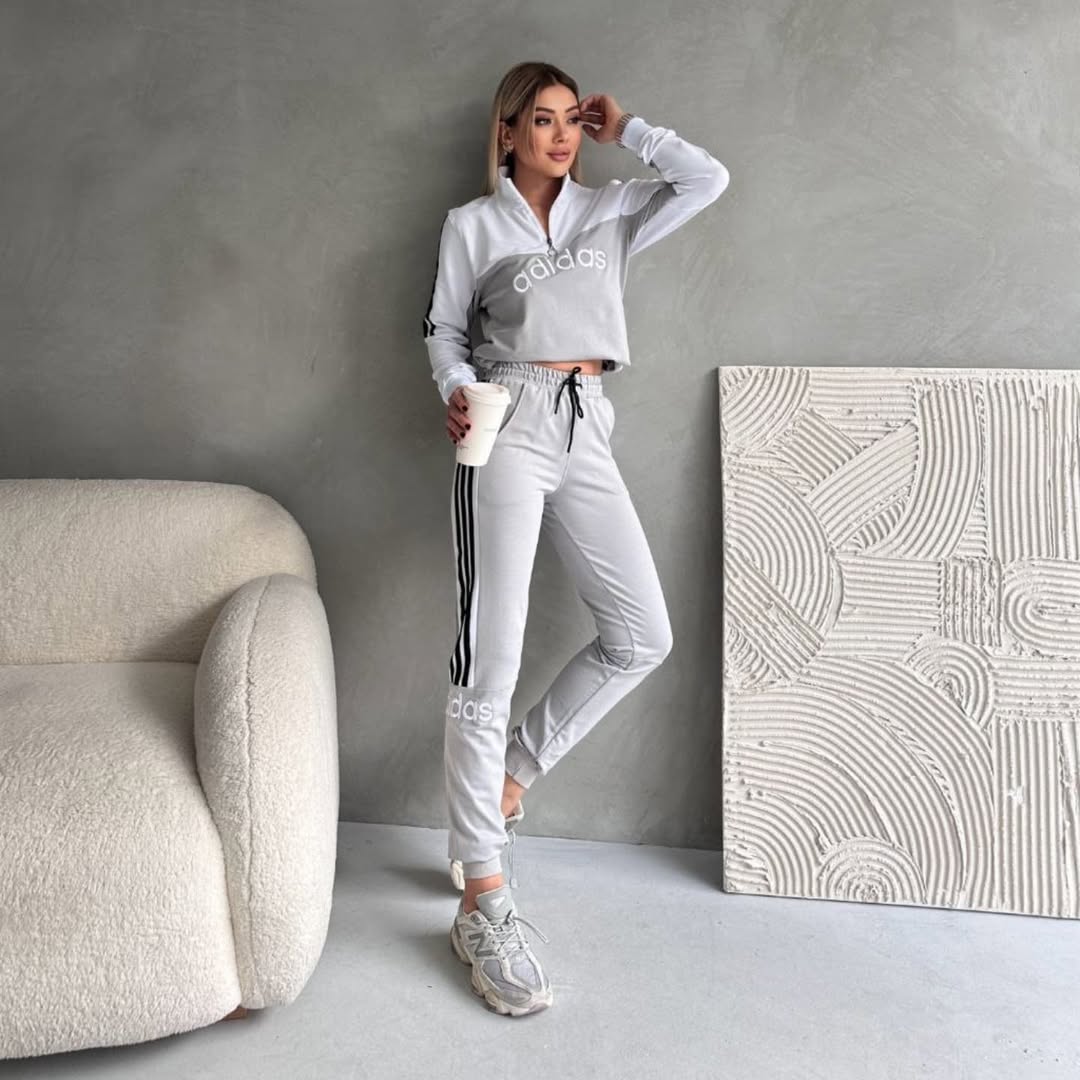 Adidas Originals™ Colourblock – Bold. Sporty. Iconic. 