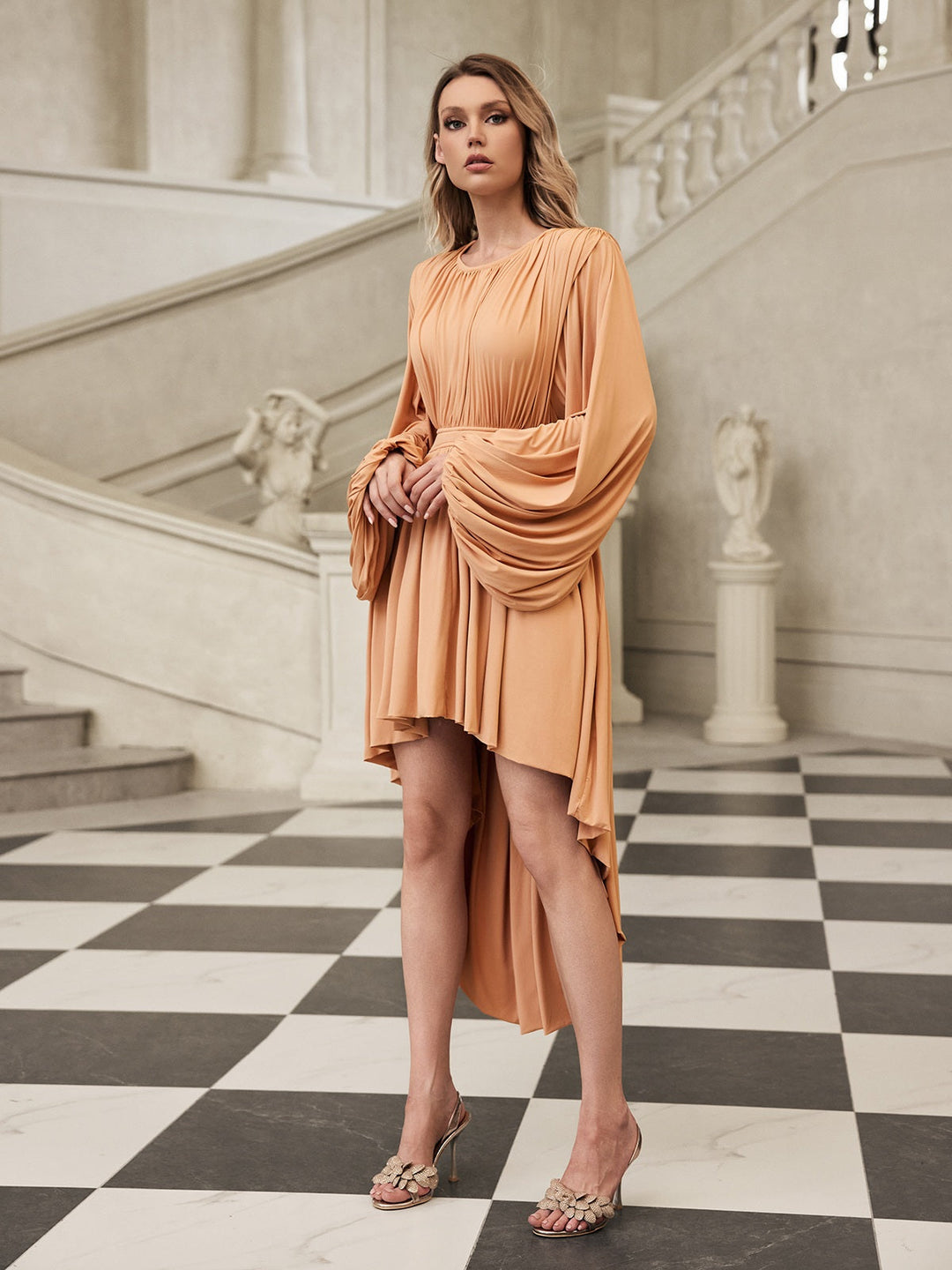 Marszczona sukienka midi z długim rękawem Galdrek 