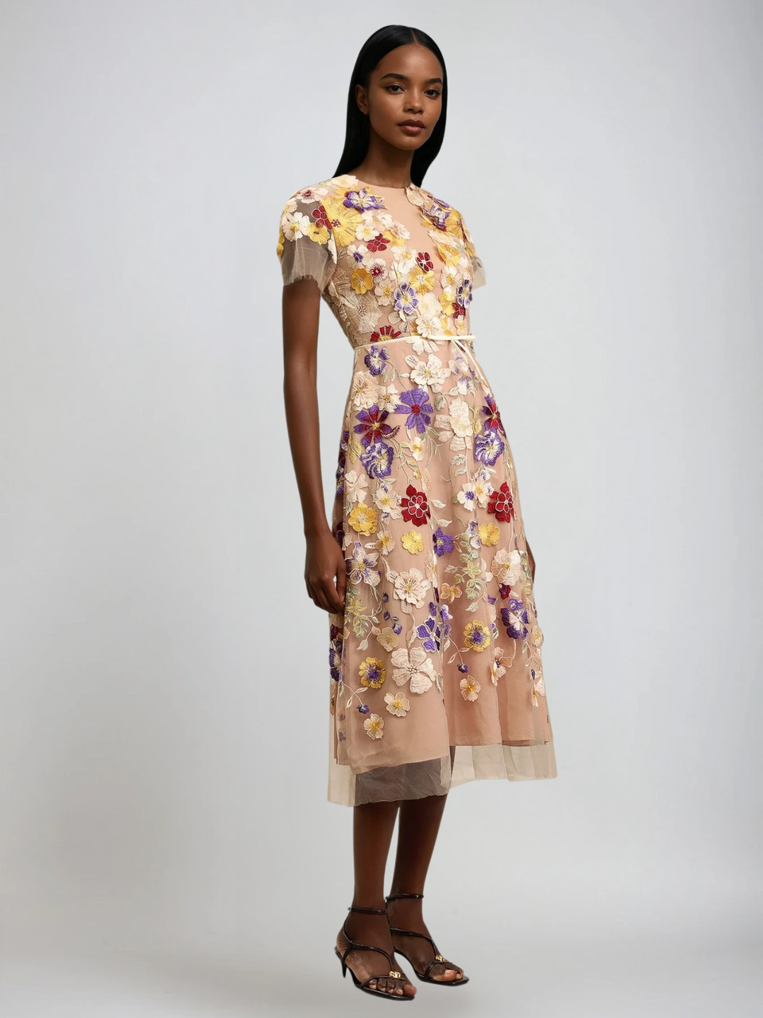 Geyra Short Sleeve Flower Embroidered Midi Dress