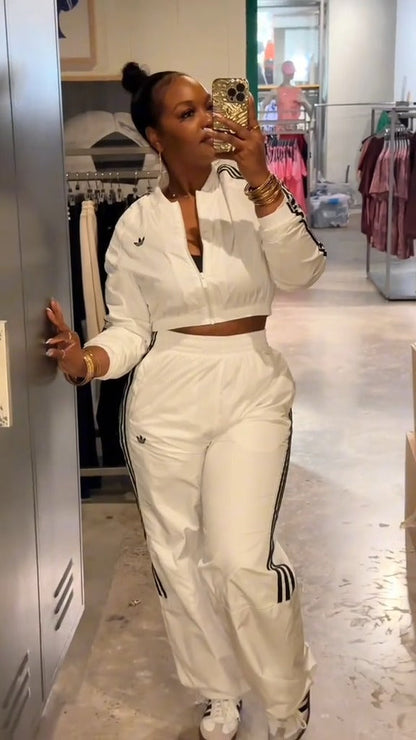 Adidas Originals White Tracksuit – Effortless Cool with a Retro Twist