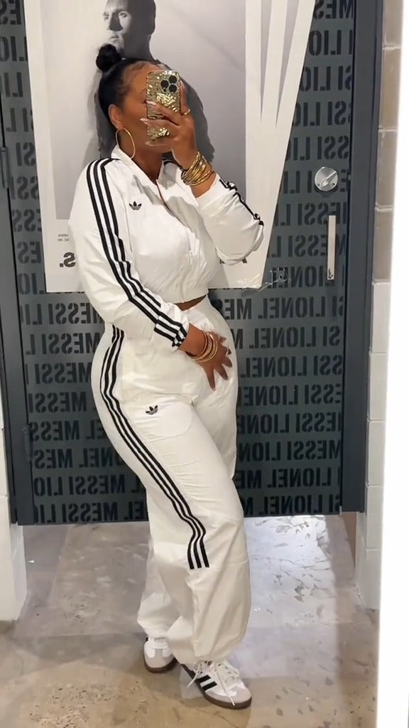 Adidas Originals White Tracksuit – Effortless Cool with a Retro Twist